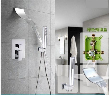 中国 スペース節約の滝のシャワーのコック、手のシャワーのスプレーが付いているシャワーのコック セット サプライヤー